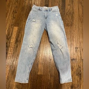 Light blue Abercrombie kids high rise mini mom jeans, Size 15/16